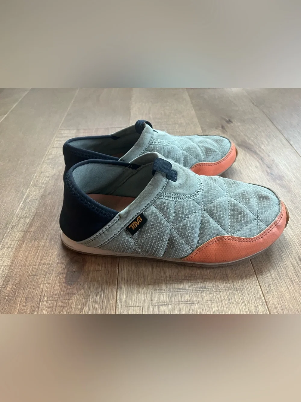 Teva Kids Reember shoes size 4
